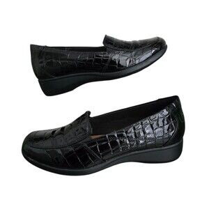 Clarks Collectio Shoes Womens Size 7.5 Loafer Croc Pattern Black Slip On
